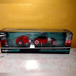 Maisto 1929 Ford Model Red Car & Traveler Trailer